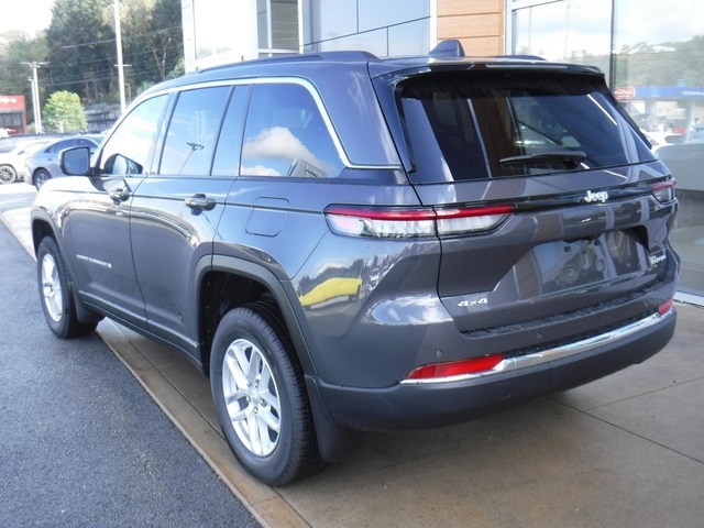 2025 Jeep Grand Cherokee Laredo X photo 9