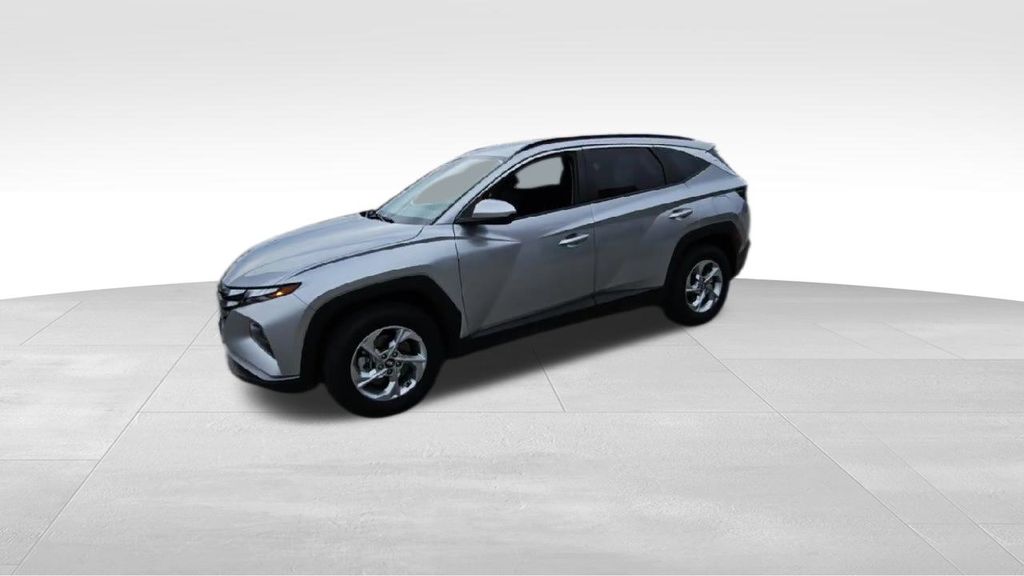 2024 Hyundai Tucson SEL photo 2