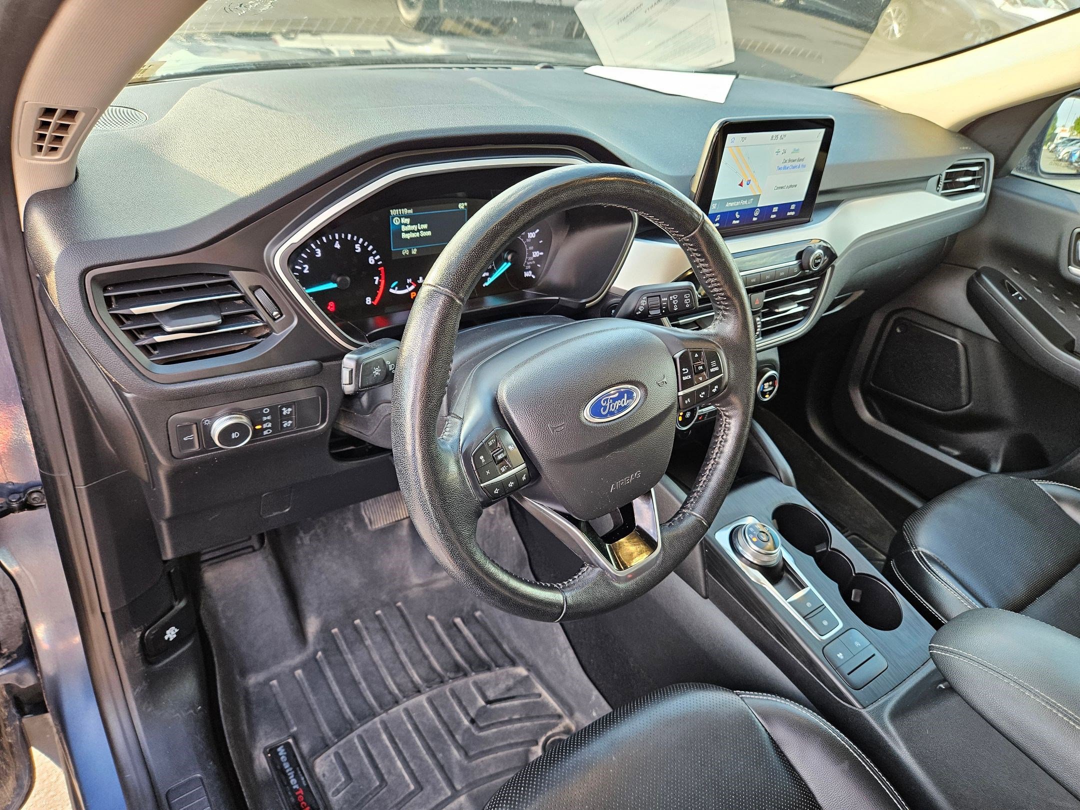 2020 Ford Escape SEL photo 11