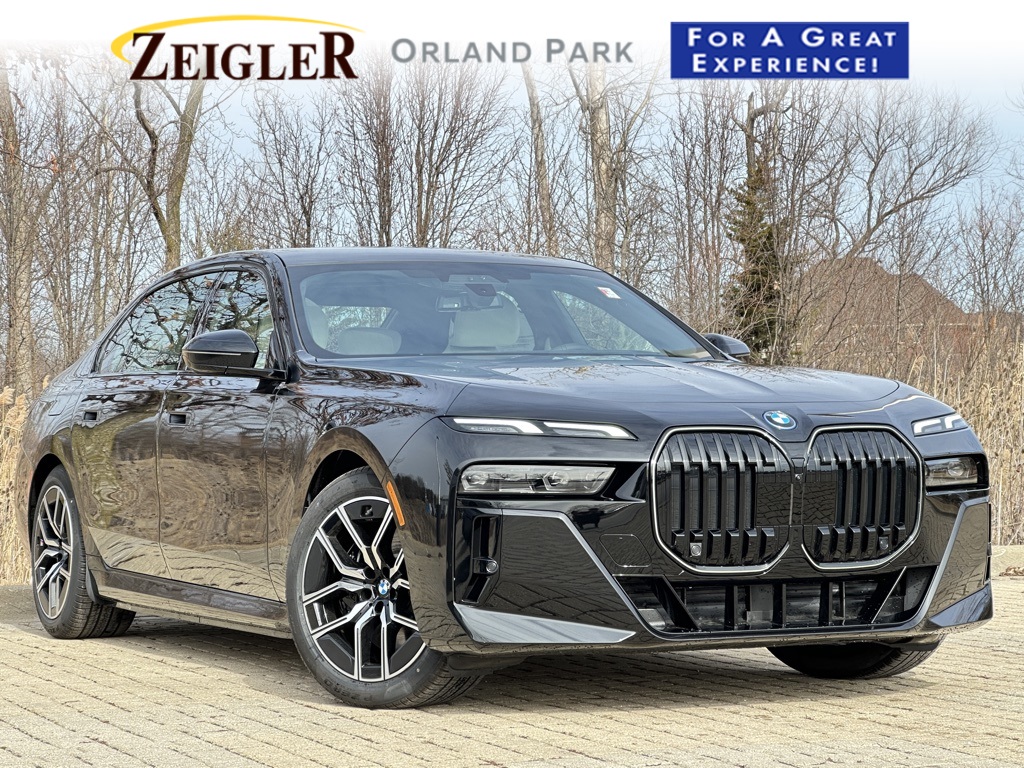 New 2025 Black Sapphire Metallic BMW 750e xDrive image 1