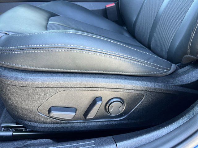2024 Kia K5 GT-Line photo 4