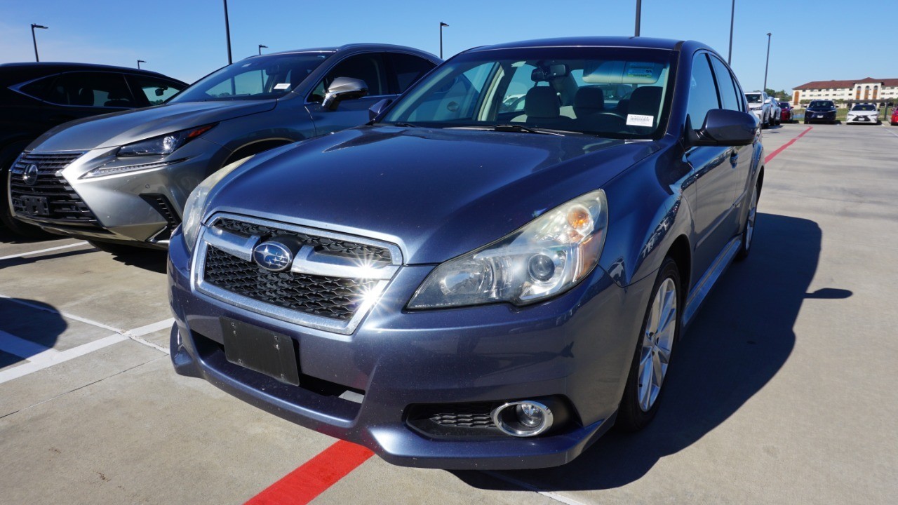 2013 Subaru Legacy I Premium's photo