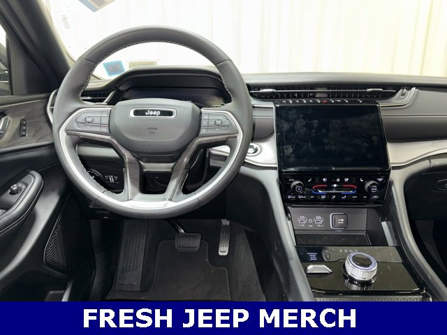 2024 Jeep Grand Cherokee Limited photo 11
