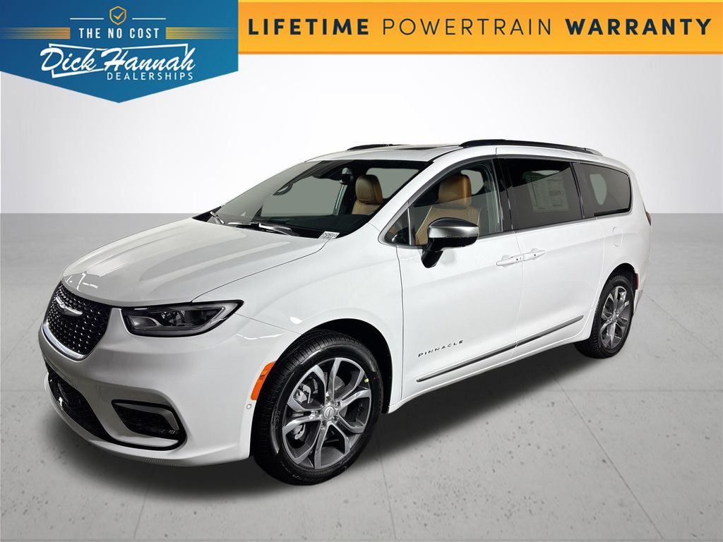 2026 Chrysler Pacifica Pinnacle's photo