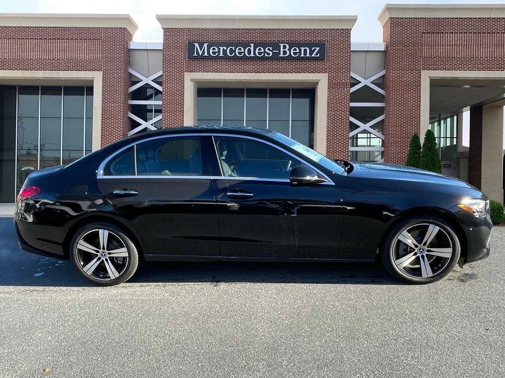 2025 Mercedes Benz C 300 photo 4