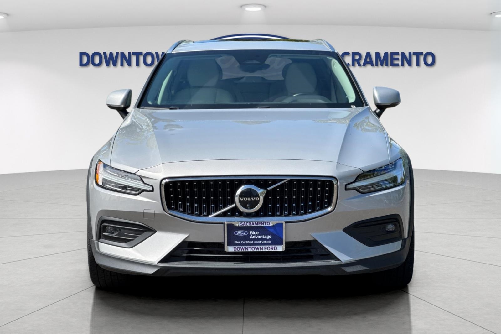 2024 Volvo V60 Cross Country B5 Plus photo 10