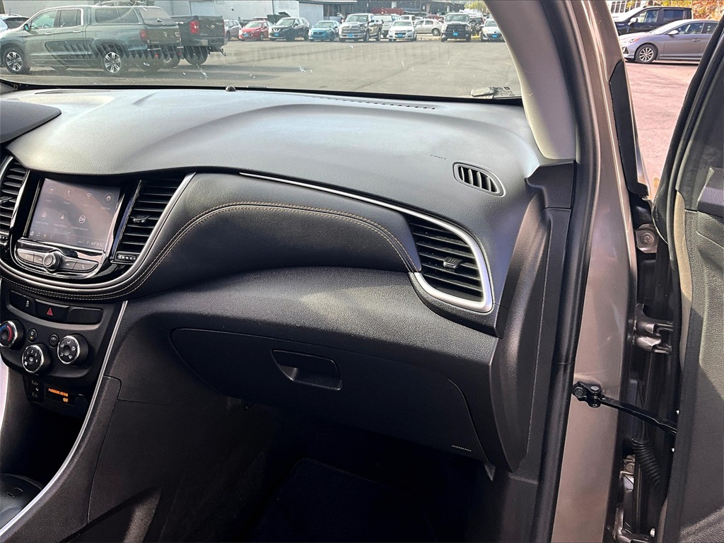 2022 Chevrolet Trax LT photo 13