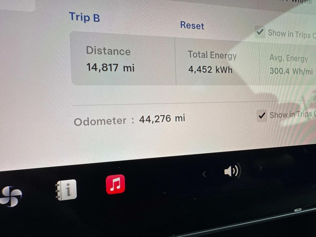 2022 Tesla Model Y Long Range photo 25