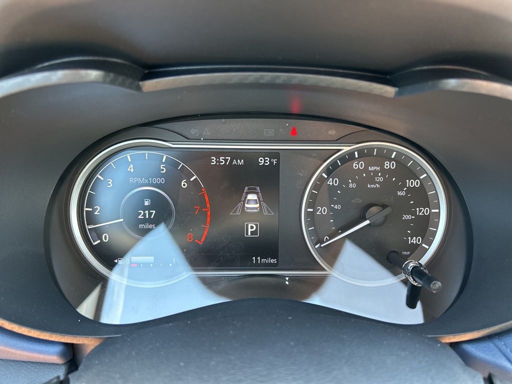 2025 Nissan Versa SV photo 16