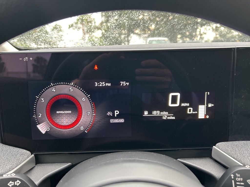 2025 Nissan Kicks SV photo 15