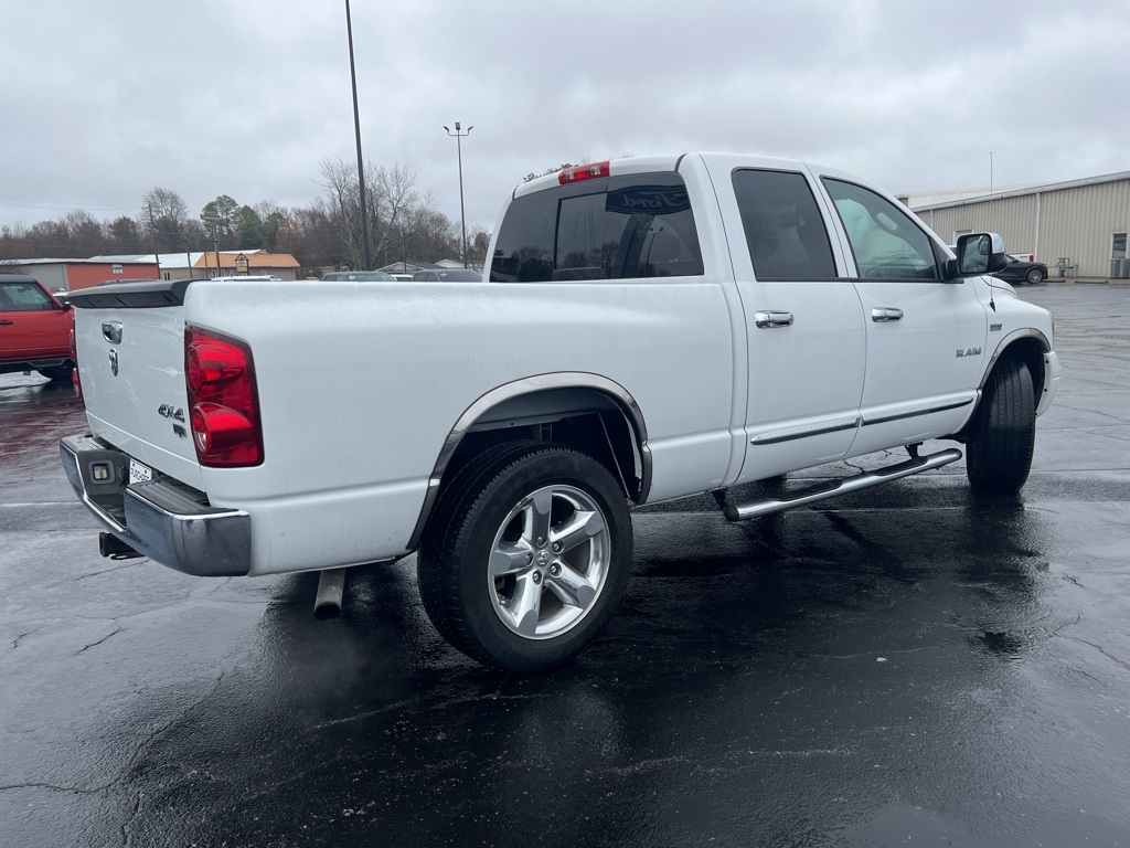 2008 Dodge Ram Laramie photo 3