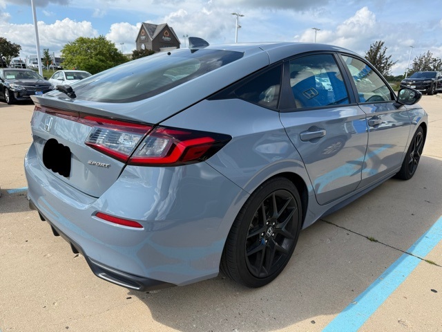 2023 Honda Civic Sport photo 2