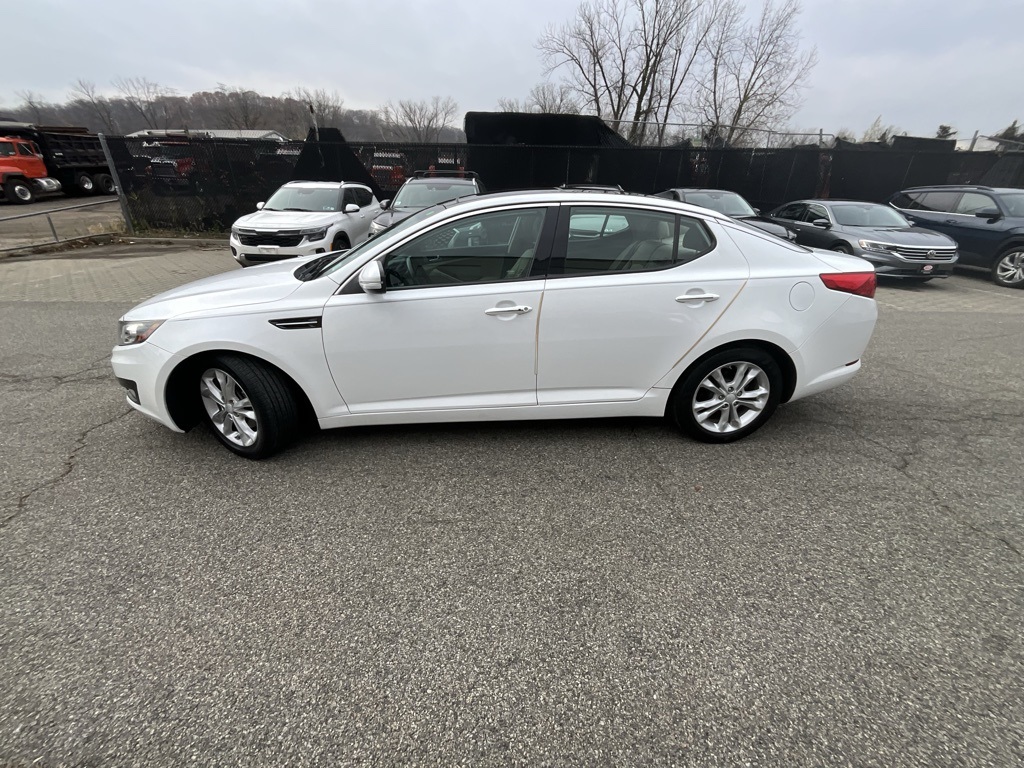 2013 Kia Optima EX photo 2