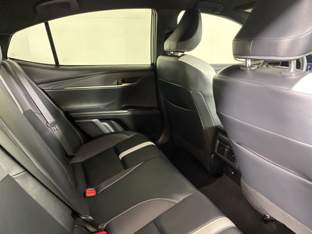 2025 Toyota Camry SE photo 14