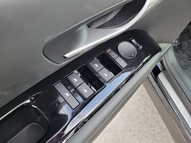 2025 Hyundai Tucson Limited photo 17