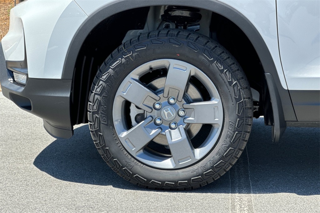 2025 Honda Ridgeline TrailSport photo 30