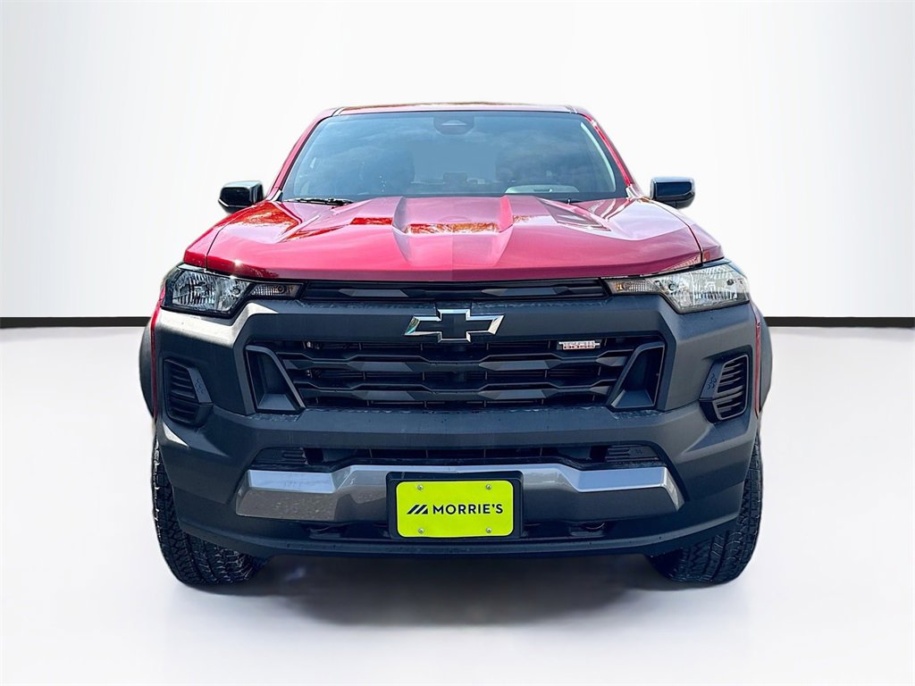 2026 Chevrolet Colorado Trail Boss photo 2