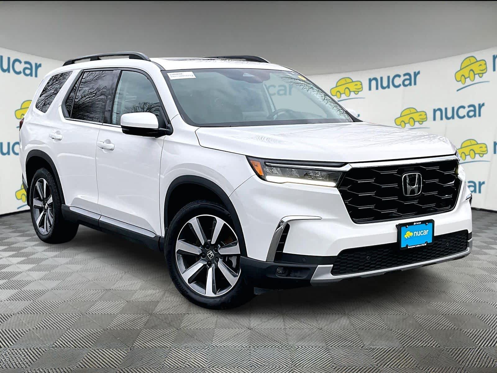 2025 Honda Pilot Touring's photo