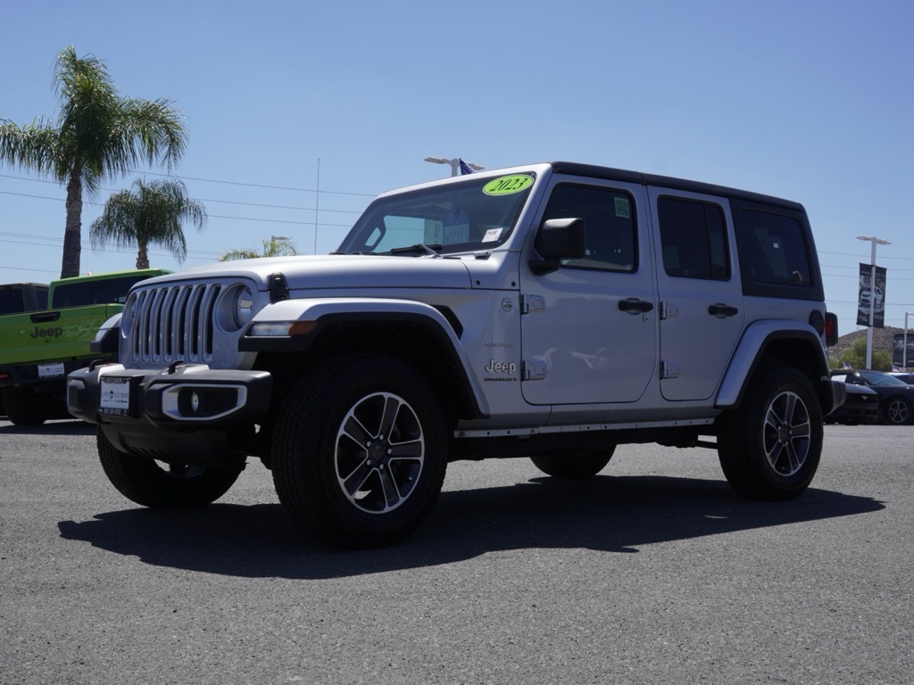 2023 Jeep Wrangler Sahara photo 8