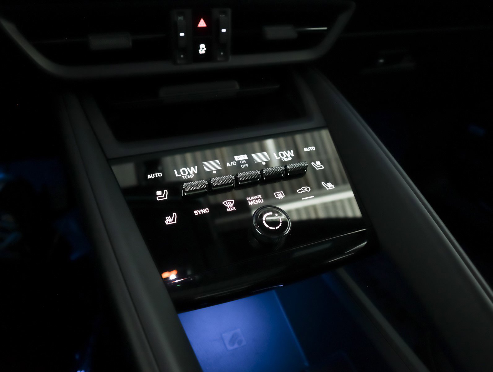 2024 Porsche Macan Electric 4 photo 19