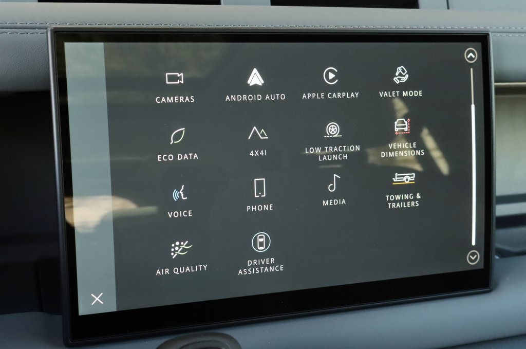 2025 LAND ROVER DEFENDER - Image 23