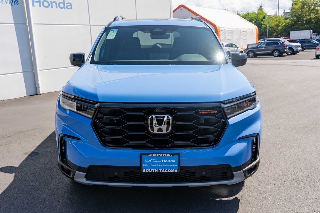 2025 Honda Pilot TrailSport photo 3
