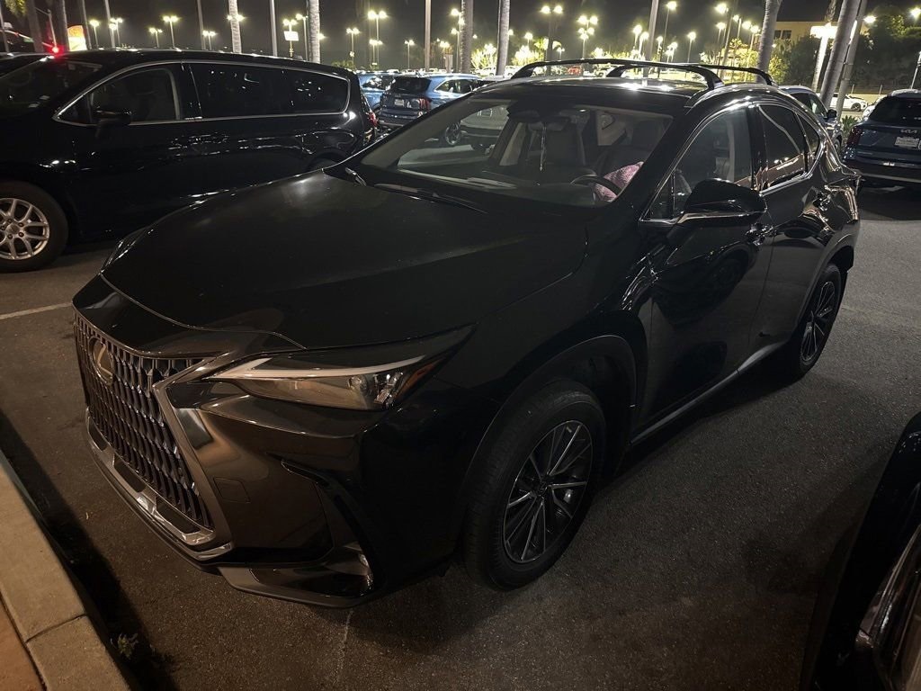 2023 Lexus NX Hybrid 350h's photo