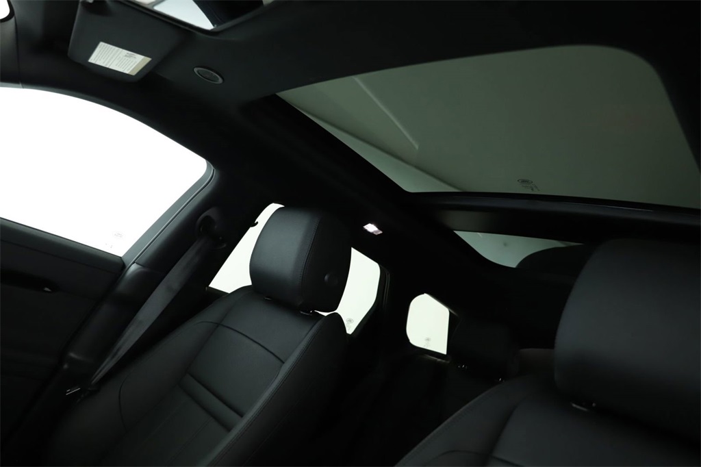 2024 Land Rover Range Rover Evoque Dynamic SE photo 14