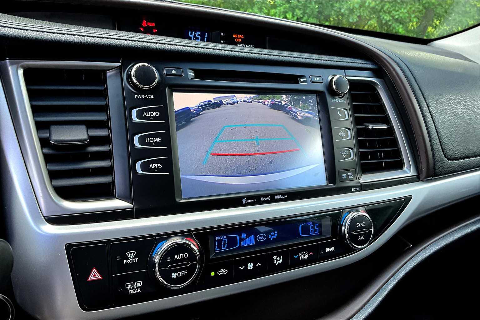 2019 Toyota Highlander XLE photo 27