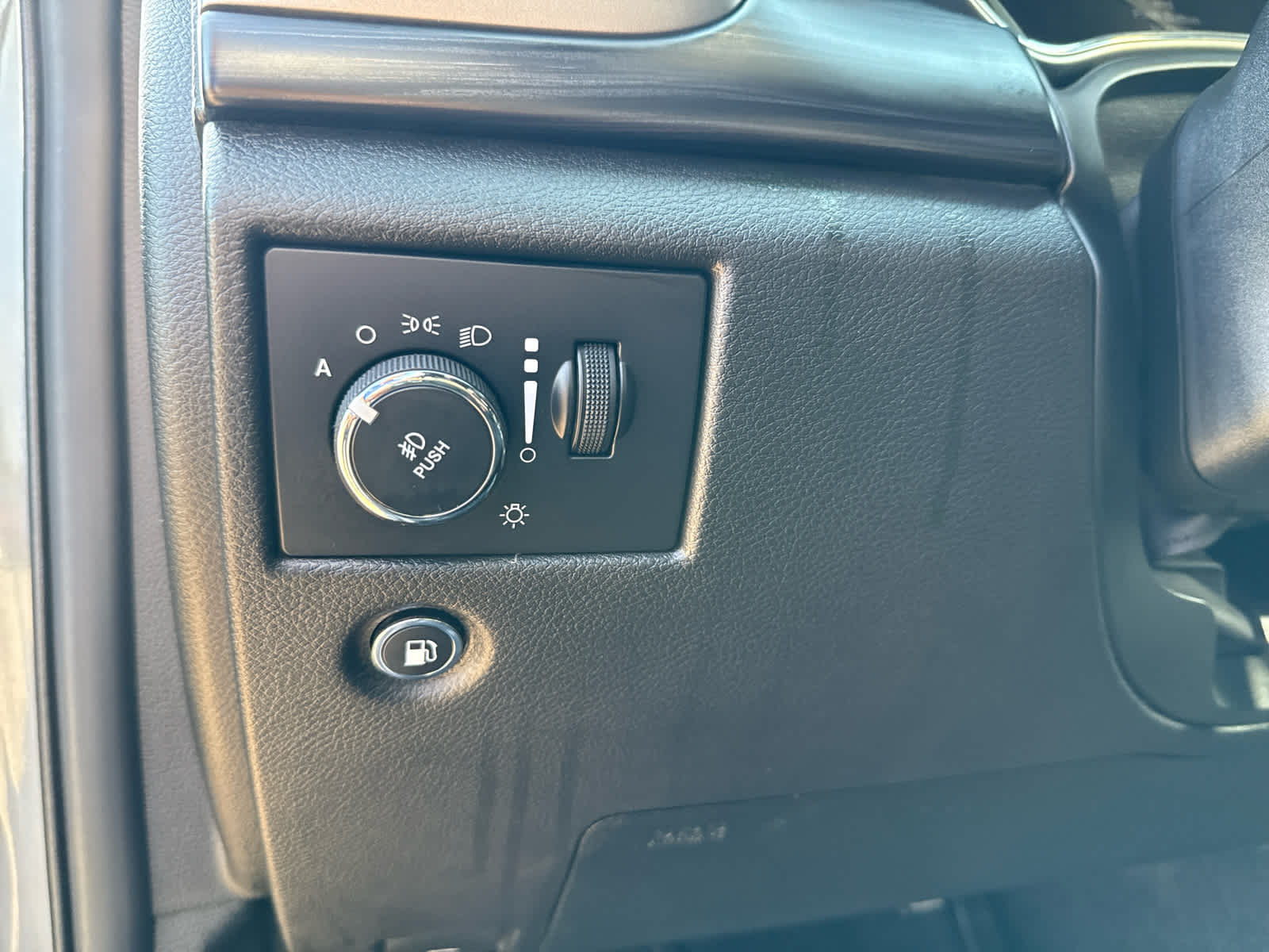 2021 Jeep Grand Cherokee Laredo X photo 16