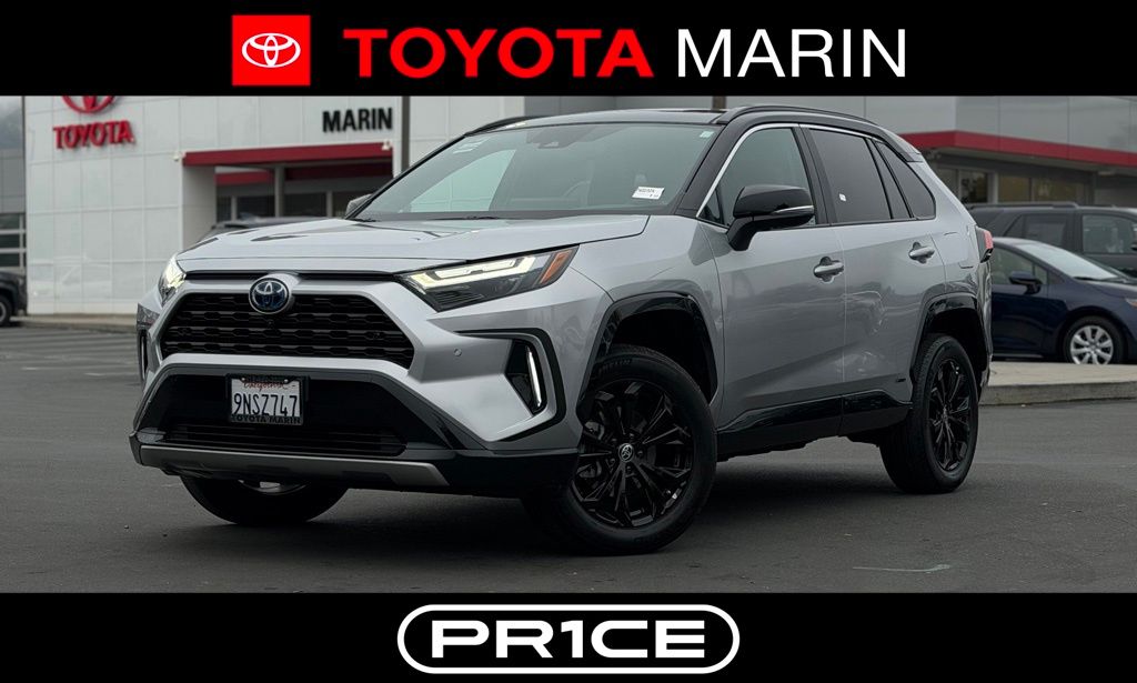 2024 Toyota RAV4 XSE's photo