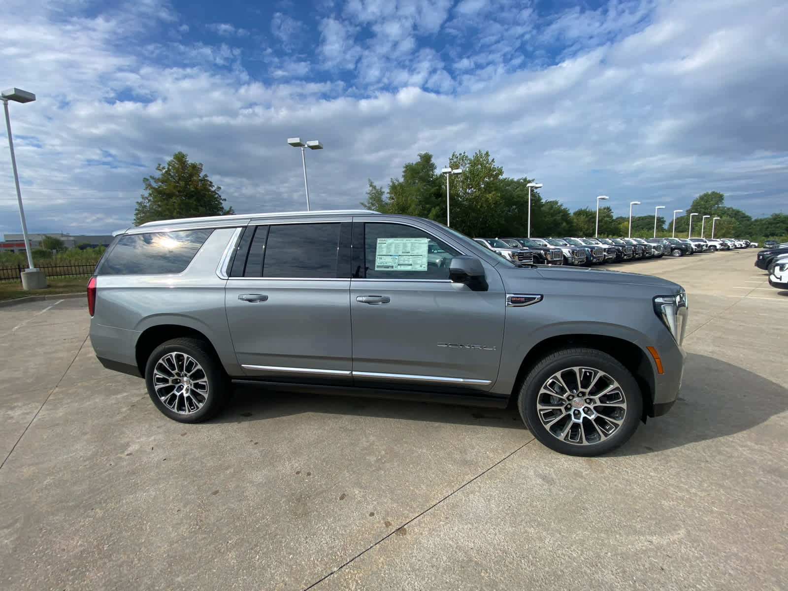 2025 Gmc Yukon XL Denali photo 4