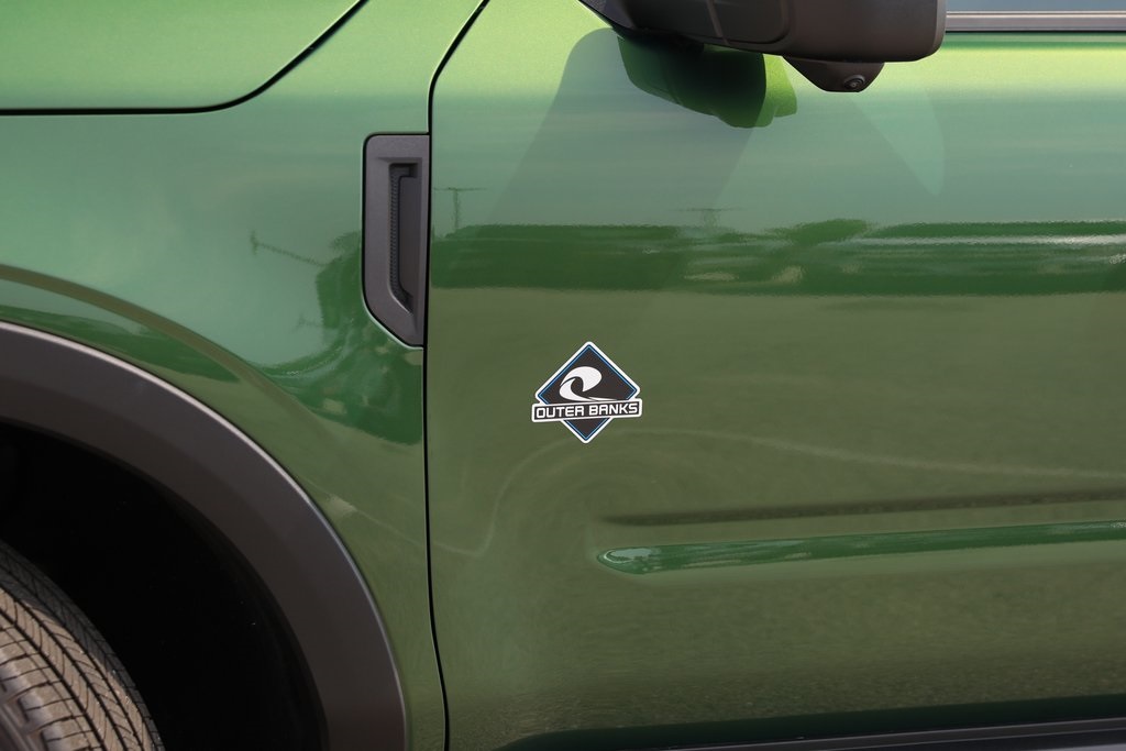 2025 Ford Bronco Sport Outer Banks photo 4