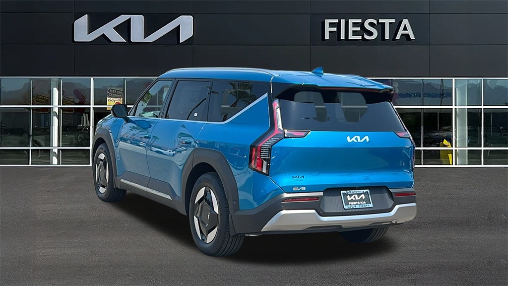 2026 Kia EV9 Wind photo 5
