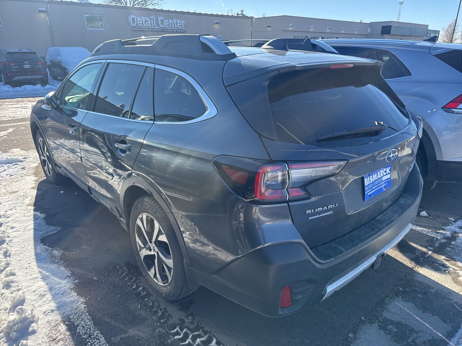 2020 Subaru Outback Touring photo 3
