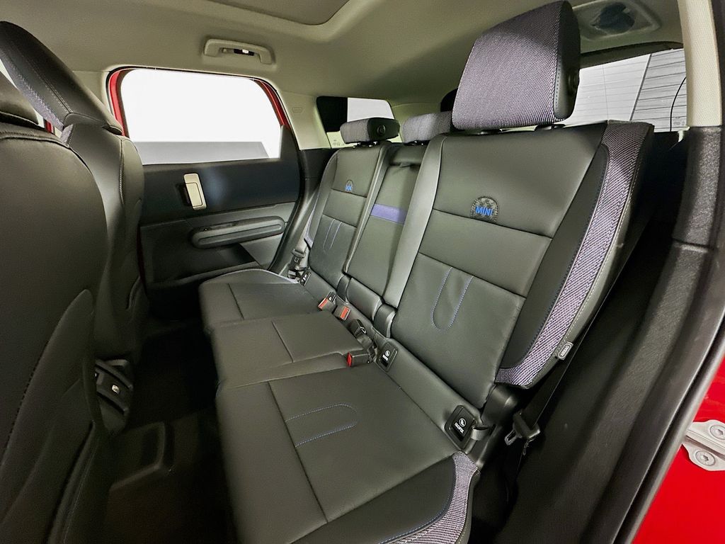 2025 Mini Countryman S ALL4 photo 16