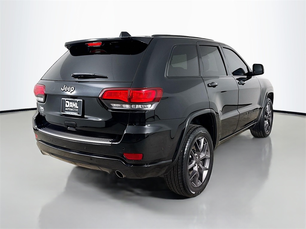 2021 Jeep Grand Cherokee Anniversary Edition photo 5
