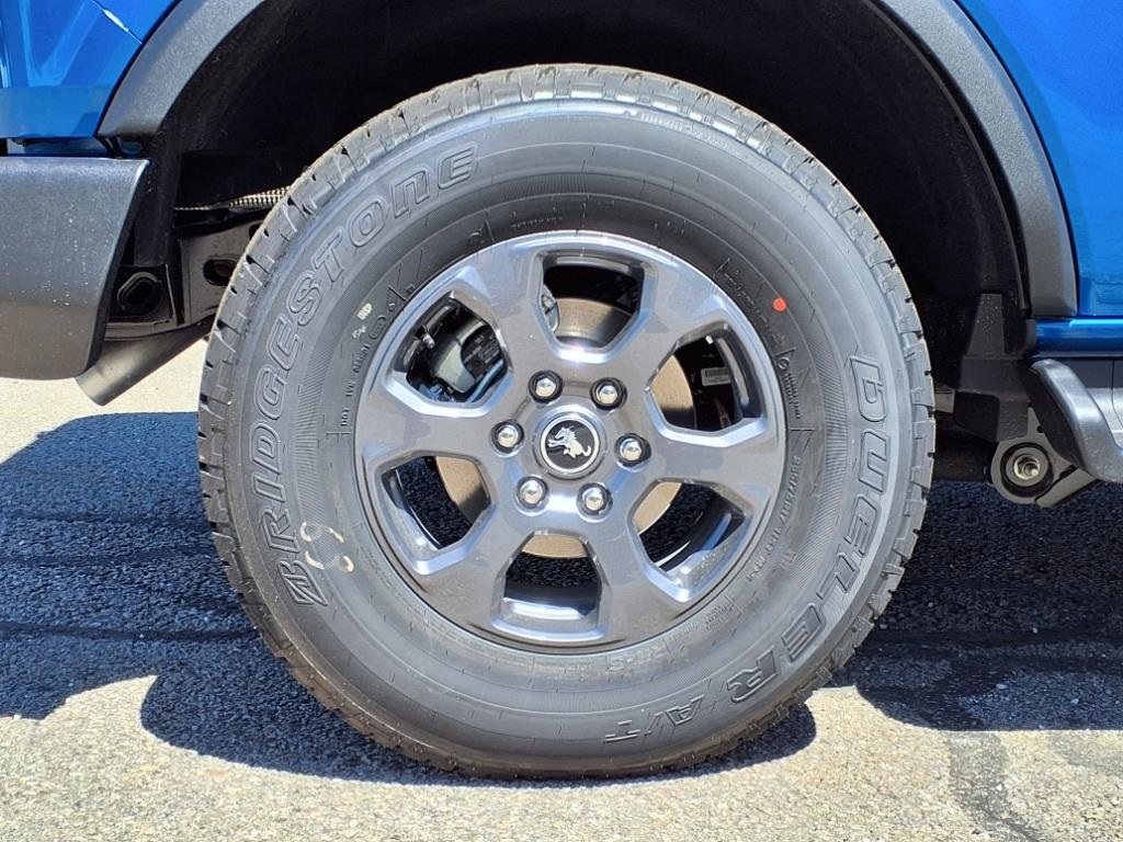 2025 Ford Bronco Big Bend photo 2