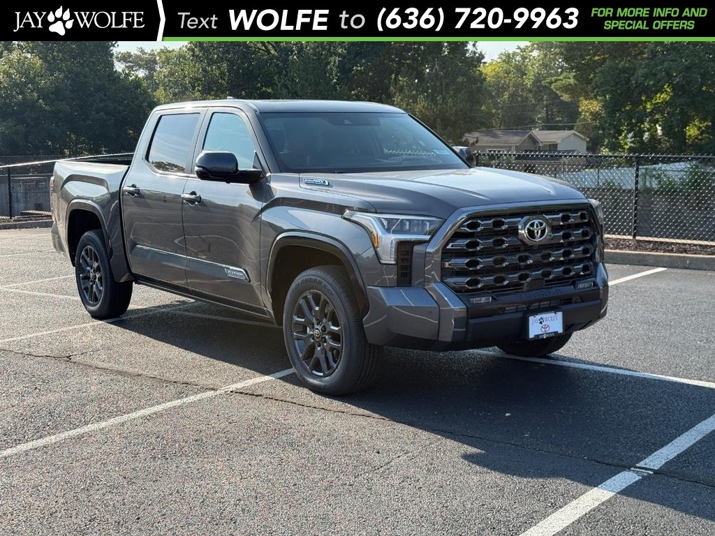 2026 Toyota Tundra Platinum's photo