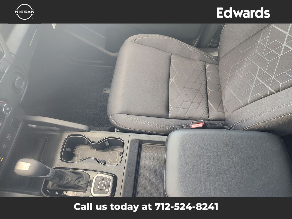 2026 Nissan Frontier SV photo 27