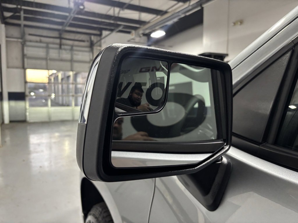 2026 Chevrolet Silverado 1500 LT photo 7