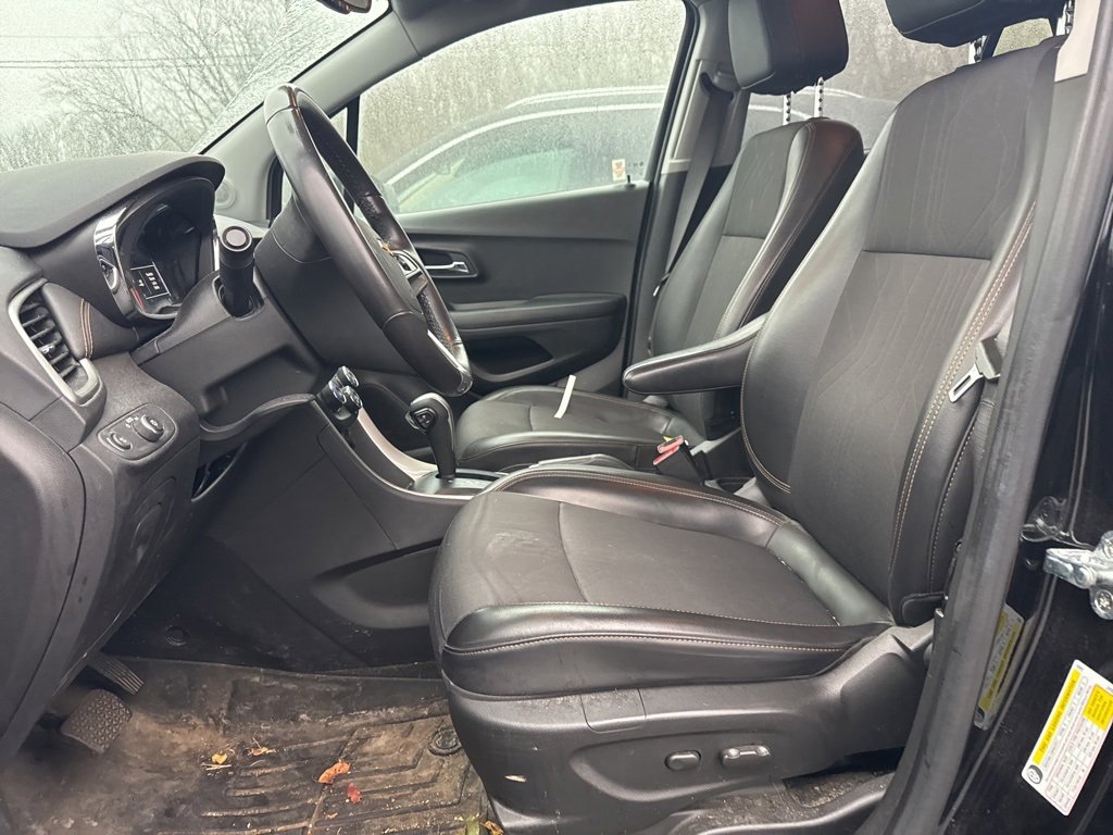 2022 Chevrolet Trax LT photo 4