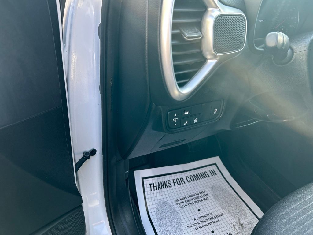 2020 Kia Soul S photo 18