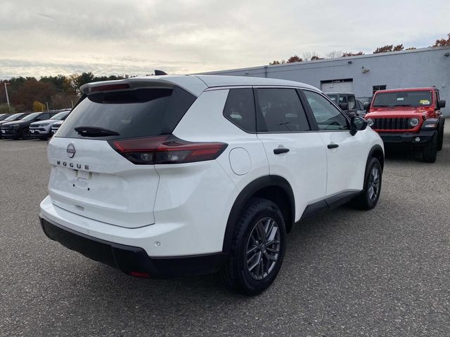 2024 Nissan Rogue S photo 3