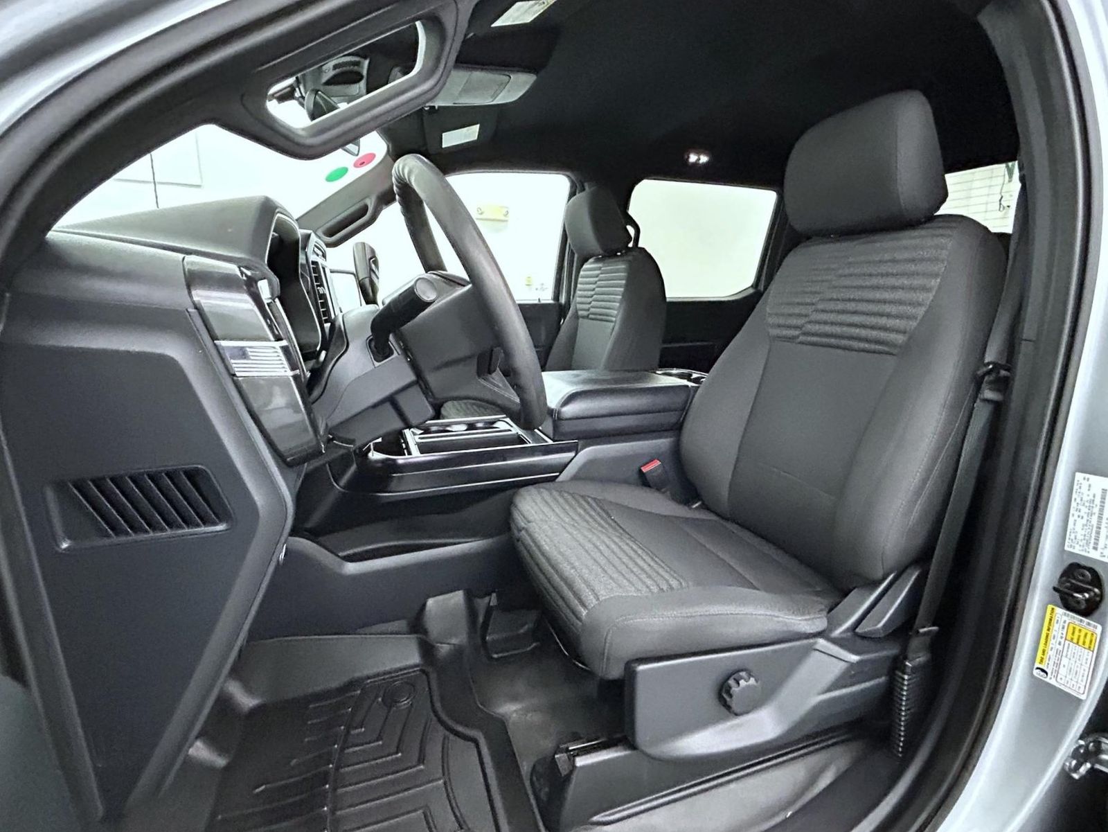 2023 Ford F-150 XL photo 10