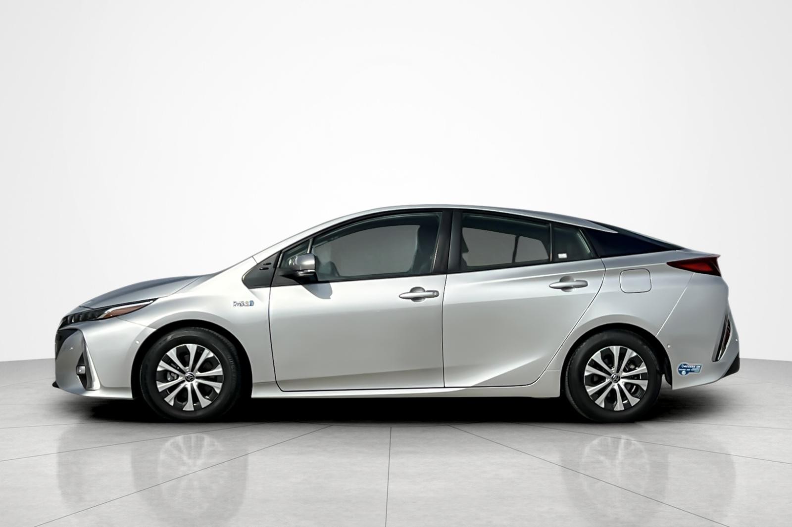 2021 Toyota Prius Prime Limited photo 2