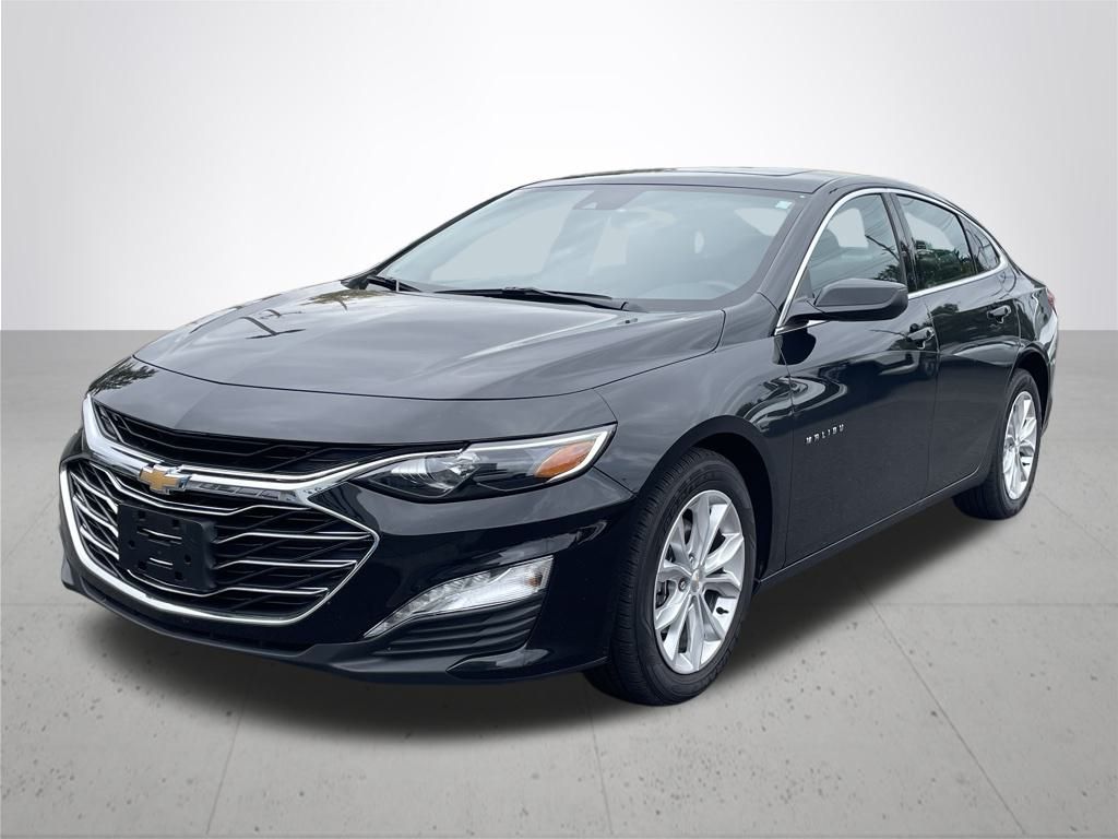 2024 Chevrolet Malibu 1LT photo 2