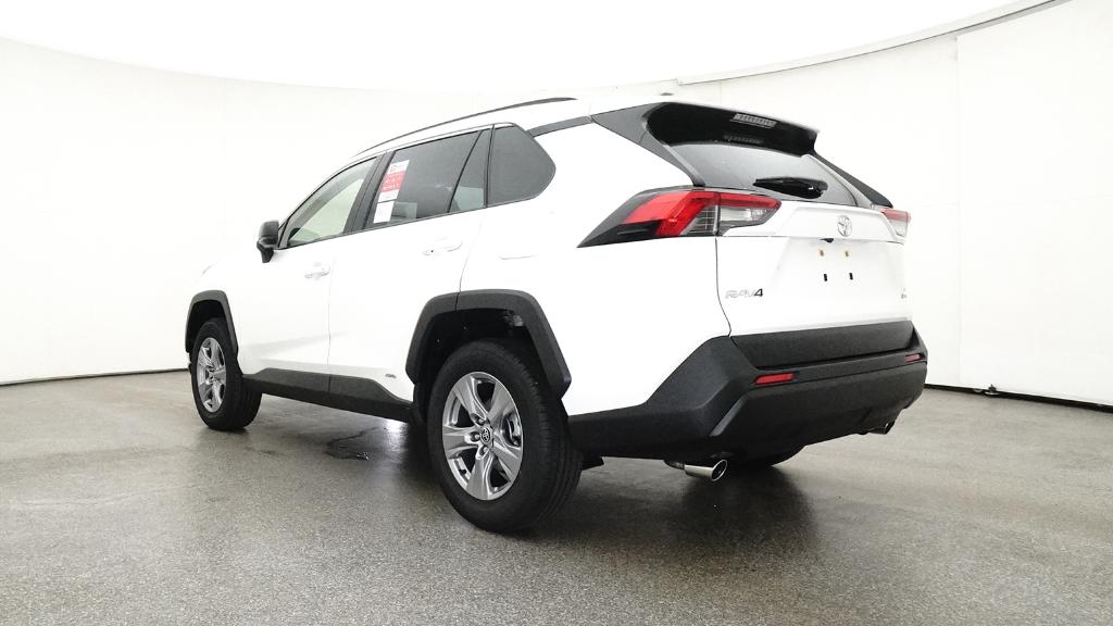 2025 Toyota RAV4 Hybrid LE photo 13