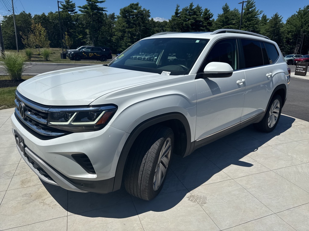 2021 Volkswagen Atlas SEL photo 3