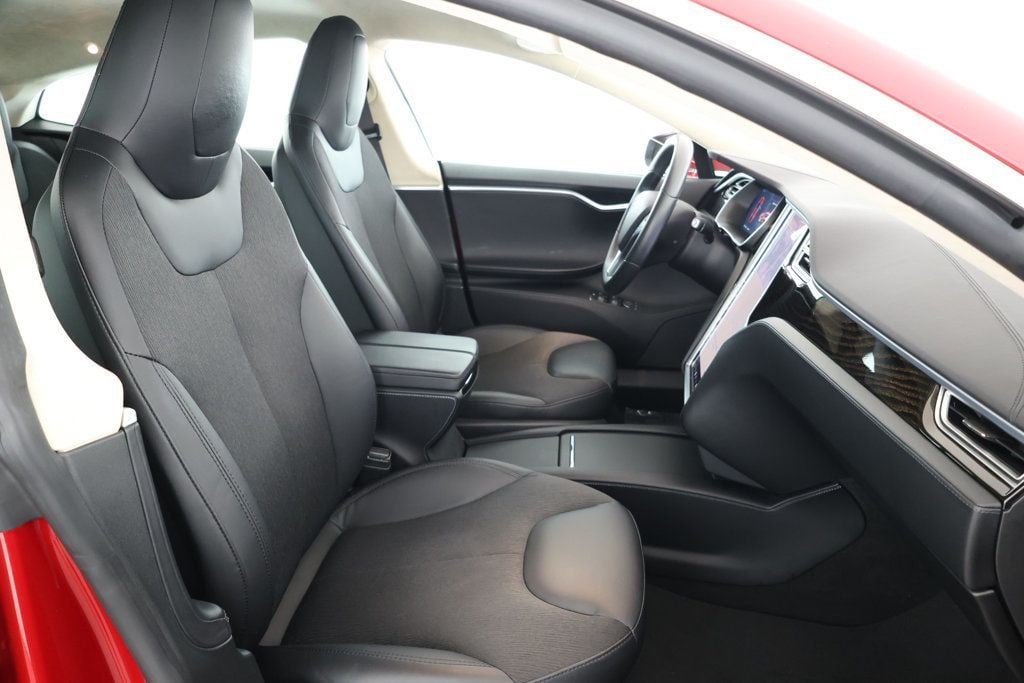 2016 Tesla Model S 75 photo 20